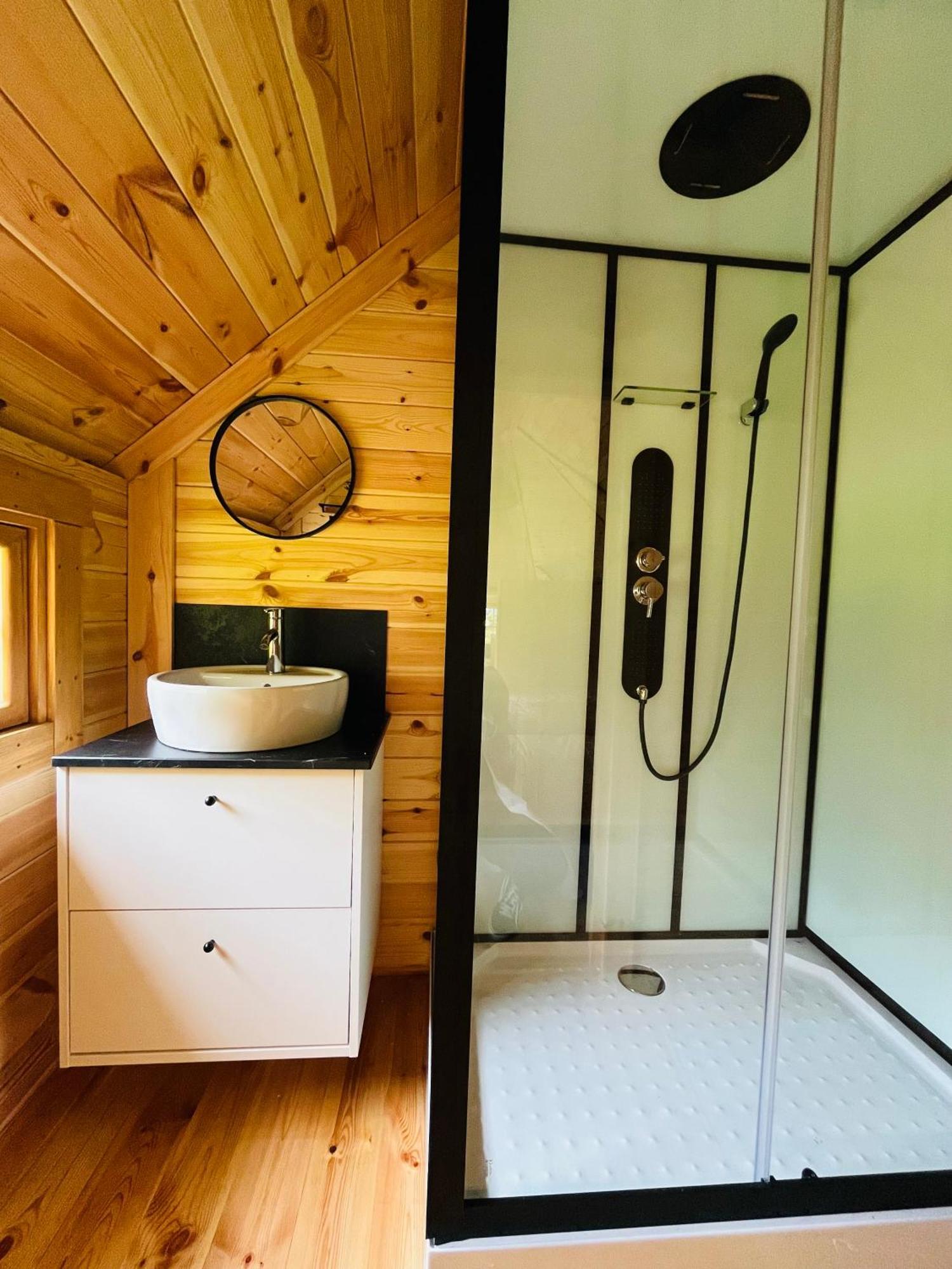 Bed & Breakfast Voor De Wind Slootdorp Bagian luar foto