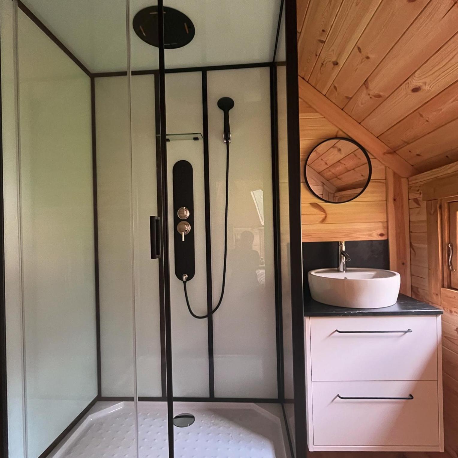 Bed & Breakfast Voor De Wind Slootdorp Bagian luar foto
