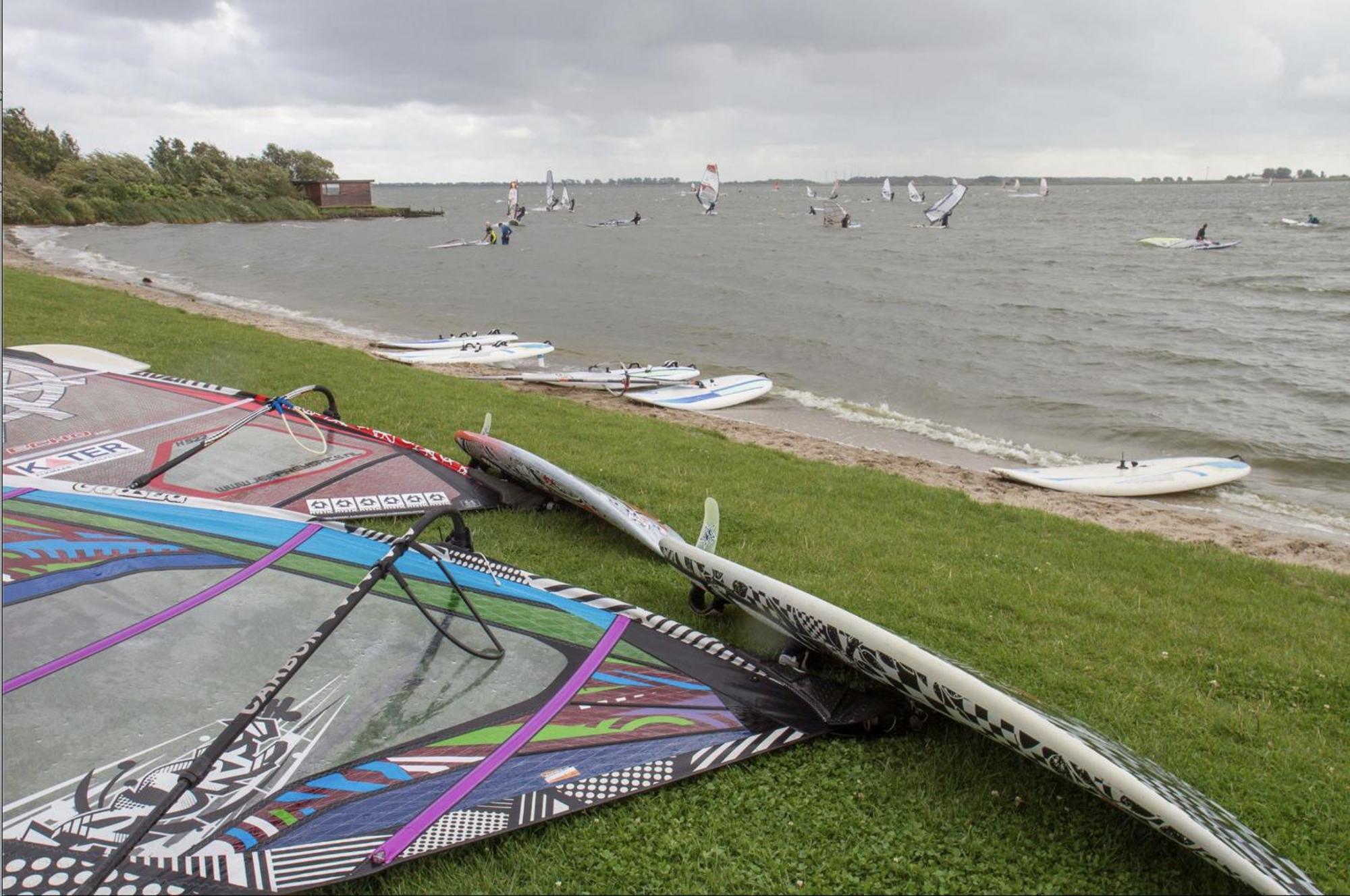 Bed & Breakfast Voor De Wind Slootdorp Bagian luar foto